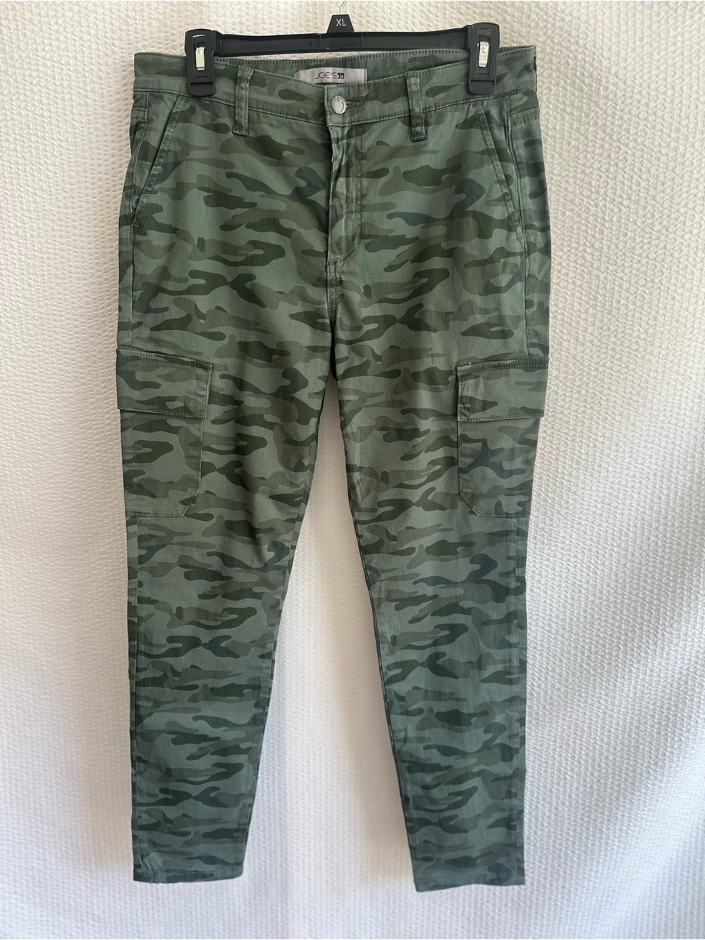 JOE’S JEANS Green Camo Cargo Pants Camouflage Utility Slim Leg Size 33 Women’s